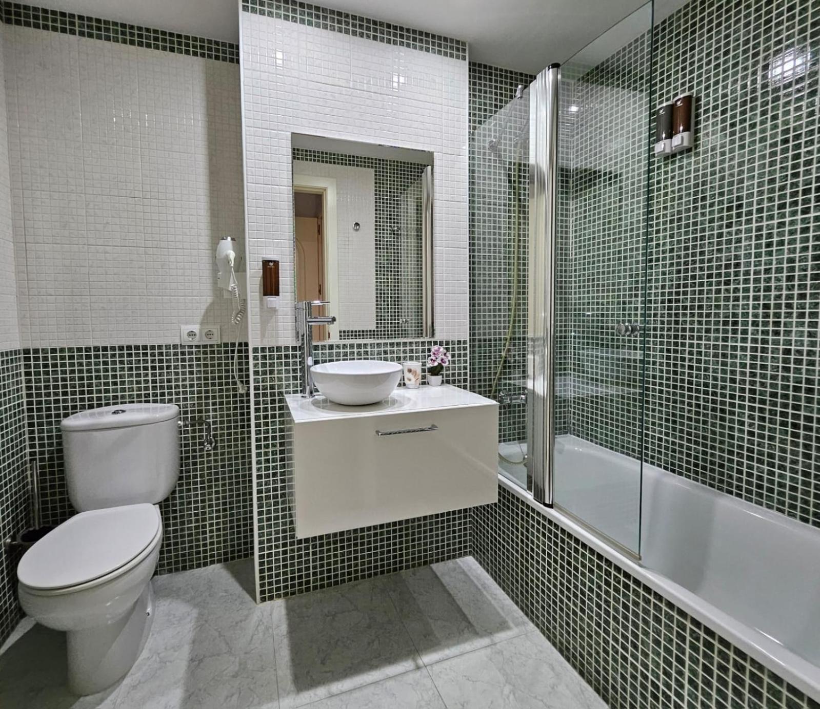 Apartamento Vilallonga Figueras Extérieur photo